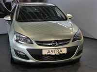 Gebraucht Opel Astra 140 PS (102 kW) 2012 Grün metallic Limousine