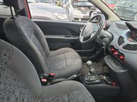 Usado Renault Twingo 75 HP (55 kW) 2010 Vermelho Citadino