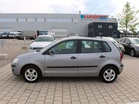 gebraucht VW Polo IV Tour 1.4l 80PS KLIMAAUTOMATIK/SITZHEIZUN