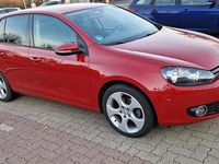 Gebraucht VW Golf VI 105 PS (77 kW) 2010 Rot Kleinwagen