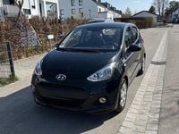 Gebraucht Hyundai i10 Classic 67 PS (49 kW) 2016 Schwarz Kleinwagen