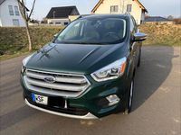 Gebraucht Ford Kuga Titanium 150 PS (110 kW) 2017 Grün SUV