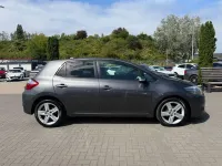 Gebraucht Toyota Auris Club 132 PS (97 kW) 2010 Grau Kleinwagen
