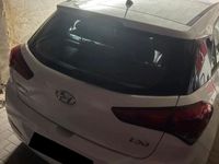 Gebraucht Hyundai i20 75 PS (55 kW) 2016 Weiß Kleinwagen