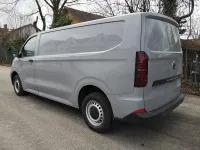 Neu VW T7 100 kW (136 PS) 2026 Stone grey Van
