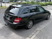 Gebraucht Mercedes C180 120 PS (88 kW) 2011 Schwarz Kombi