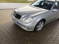 Gebraucht Mercedes E270 Avantgarde 177 PS (130 kW) 2004 Silber Kombi