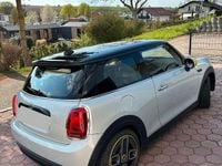 Gebraucht Mini Cooper SE 135 kW (184 PS) 2021 Silber Kleinwagen