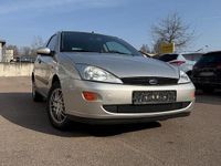 Usata Ford Focus 85 CV (62 kW) 2001 Argento Utilitaria