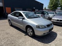 Second-hand Opel Astra 125 CP (91 kW) 2004 Argintiu Coupe