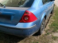 Gebraucht Ford Mondeo 150 PS (110 kW) 2002 Blau Limousine