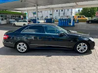 Gebraucht Mercedes E220 Avantgarde 170 PS (125 kW) 2011 Schwarz Limousine