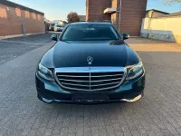 Gebraucht Mercedes E220 194 PS (142 kW) 2017 Grün Limousine