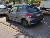 Gebraucht Peugeot 207 73 PS (53 kW) 2011 Grau Kleinwagen