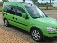 Gebraucht Opel Combo Edition 101 PS (74 kW) 2009 Grün Van / Kleinbus