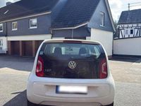 Second-hand VW up! 75 CP (55 kW) 2014 Alb Hatchback