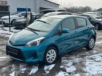 Gebraucht Toyota Yaris Club 101 PS (74 kW) 2012 Blau Kleinwagen