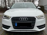 Gebraucht Audi A3 Attraction 122 PS (89 kW) 2014 Weiß Limousine