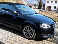 Gebraucht Audi A3 140 PS (102 kW) 2024 Schwarz Cabrio