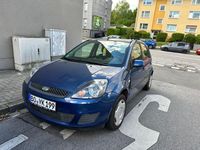 Gebraucht Ford Fiesta Ambiente 80 PS (58 kW) 2008 Blau Kleinwagen