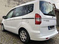 Gebraucht Ford Tourneo 101 PS (74 kW) 2015 Weiß Kombi