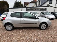 Gebraucht Renault Clio III Expression 75 PS (55 kW) 2011 Grau Kleinwagen