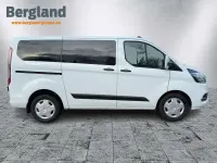 Gebraucht Ford Transit Custom Trend 131 PS (96 kW) 2023 Lackierung solid "frostweiá" weiß Kombi