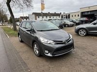 Gebraucht Toyota Verso 132 PS (97 kW) 2015 Grau Van / Kleinbus
