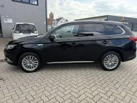Gebraucht Mitsubishi Outlander P-HEV Plus 224 PS (164 kW) 2021 Schwarz SUV