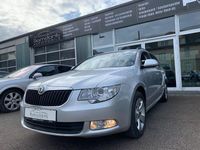 Gebraucht Skoda Superb Ambition 125 PS (91 kW) 2011 Silber Kombi