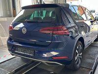 Gebraucht VW Golf VII IQ Drive 116 PS (85 kW) 2019 Blau Limousine