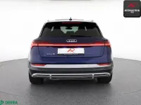 Gebraucht Audi e-tron S-Line 369 kW (503 PS) 2021 Navarrablau SUV