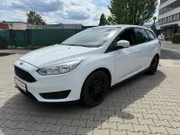 Gebraucht Ford Focus Trend 125 PS (91 kW) 2017 Weiß Limousine