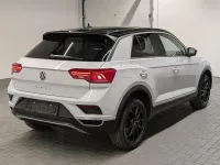 Gebraucht VW T-Roc United 150 PS (110 kW) 2020 Weisssilbermet. SUV