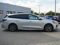 Gebraucht Ford Focus ST-Line X 155 PS (114 kW) 2024 Silber Limousine