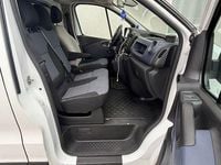 Gebraucht Opel Vivaro 2017 Weiß Van / Kleinbus