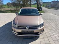 Gebraucht VW Polo Highline 95 PS (69 kW) 2018 Gold Kleinwagen
