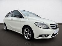 Gebraucht Mercedes B180 122 PS (89 kW) 2013 Weiß Van / Kleinbus