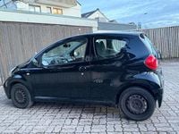 Gebraucht Toyota Aygo 68 PS (50 kW) 2006 Schwarz Kleinwagen