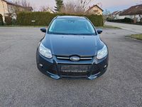 Gebraucht Ford Focus Trend 116 PS (85 kW) 2012 Grau Limousine