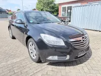 Gebraucht Opel Insignia 131 PS (96 kW) 2012 Schwarz Limousine