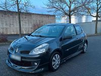 Używany Renault Clio III 90 KM (66 kW) 2006 Czarny Hatchback