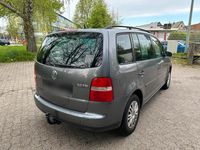Gebraucht VW Touran 150 PS (110 kW) 2005 Grau Van / Kleinbus