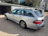 Gebraucht Mercedes E280 Avantgarde 190 PS (139 kW) 2005 Silber Kombi