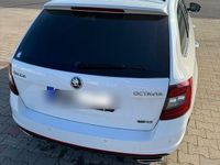 Gebraucht Skoda Octavia RS 184 PS (135 kW) 2018 Weiß Kombi