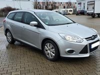 Gebraucht Ford Focus Trend 101 PS (74 kW) 2013 Silber Kombi