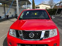 Gebraucht Nissan Navara 190 PS (139 kW) 2011 Rot Pickup