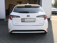 Gebraucht Toyota Corolla Basis 122 PS (89 kW) 2019 Schneeweiß Limousine