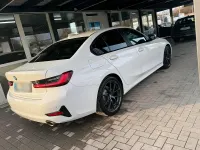 Gebraucht BMW 318 Performance 154 PS (113 kW) 2023 Weiß Limousine