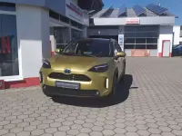 Gebraucht Toyota Yaris Cross Team 116 PS (85 kW) 2023 Brass gold metallic SUV
